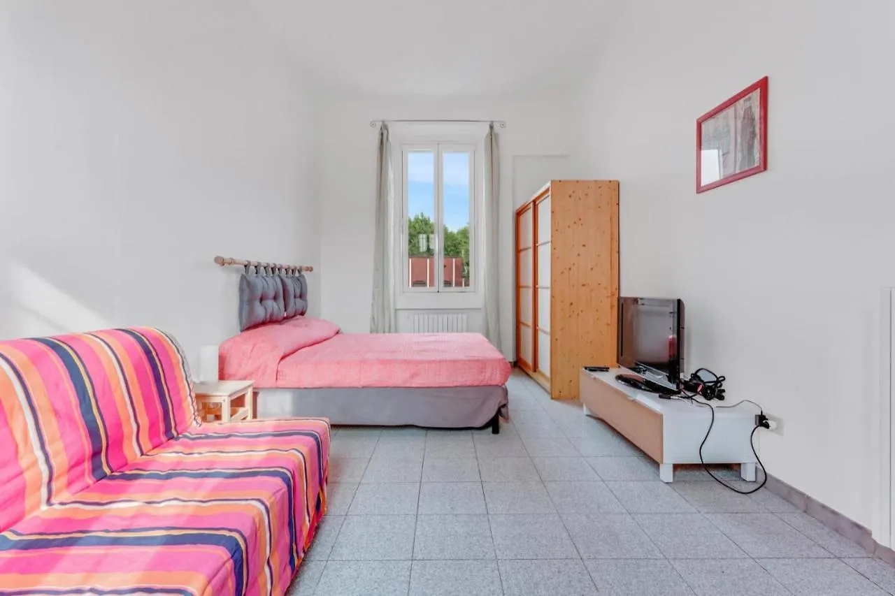 Mo1 - Wonderful Apartment With Terrace - Milánó 0*,  Olaszország
