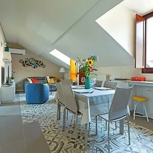 renovated-penthouse-duomo-via-torino.italymilanhotels.net/