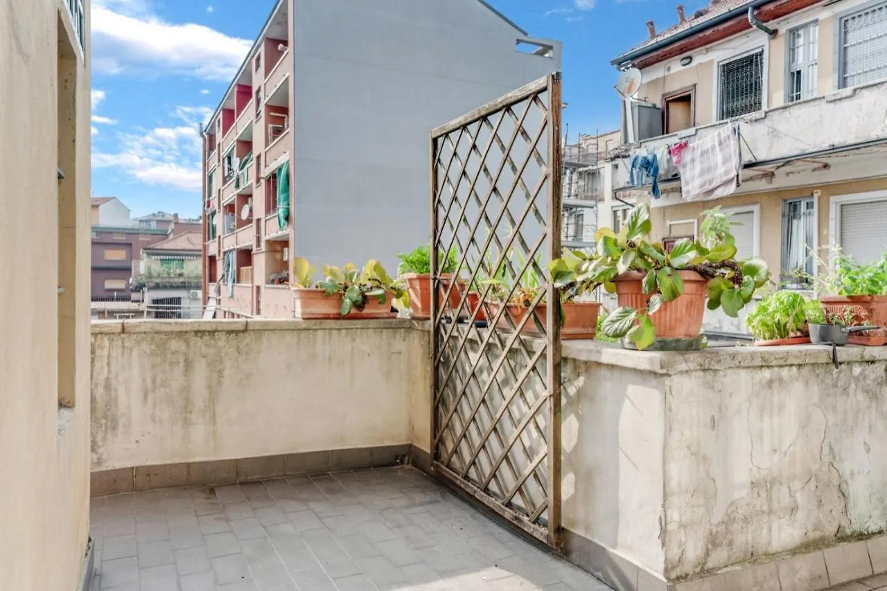 Frasi House,meraviglioso appartamento con terrazzo Milano