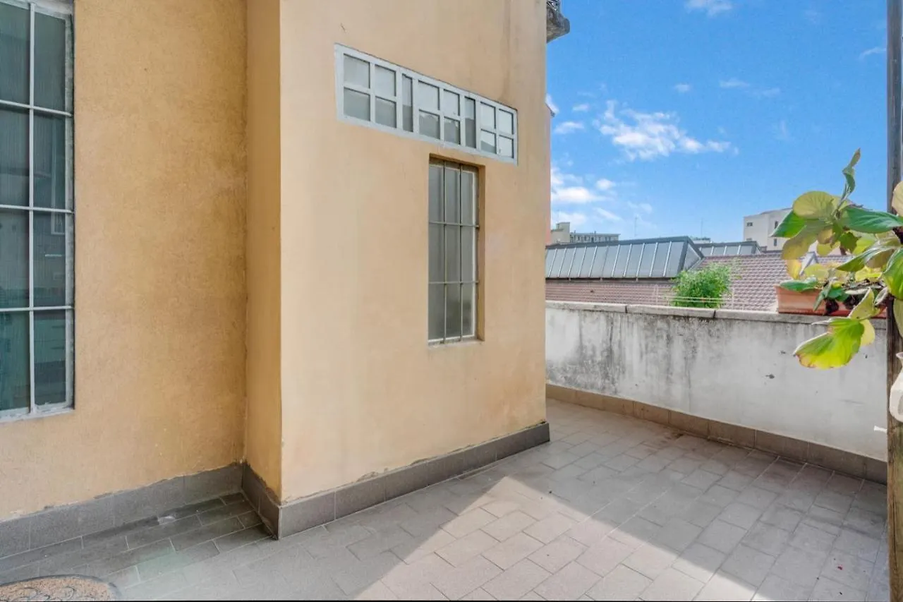 Frasi House,meraviglioso appartamento con terrazzo Milano Italia
